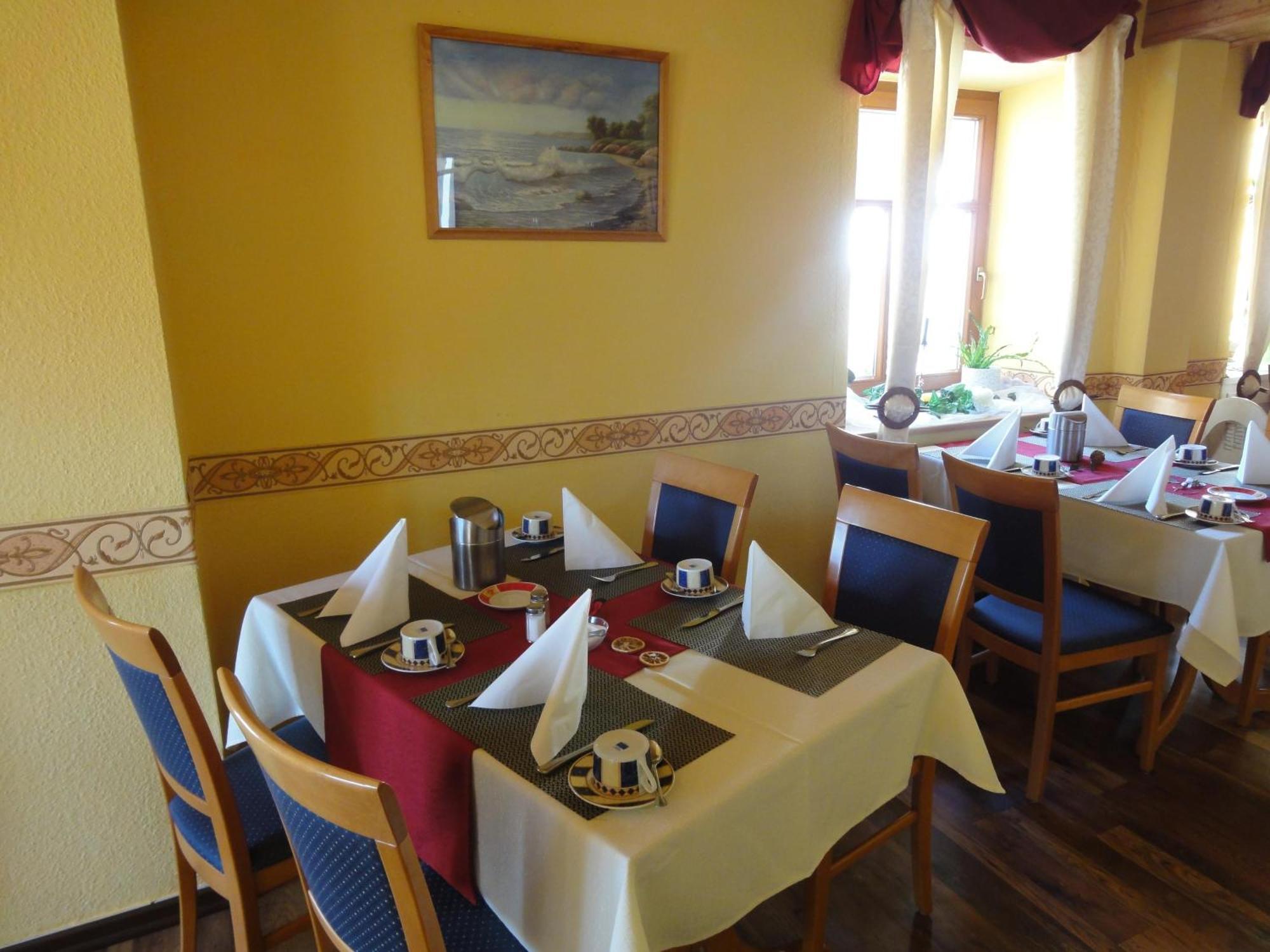 Landgasthaus Alter Posthof Halsenbach Exterior photo